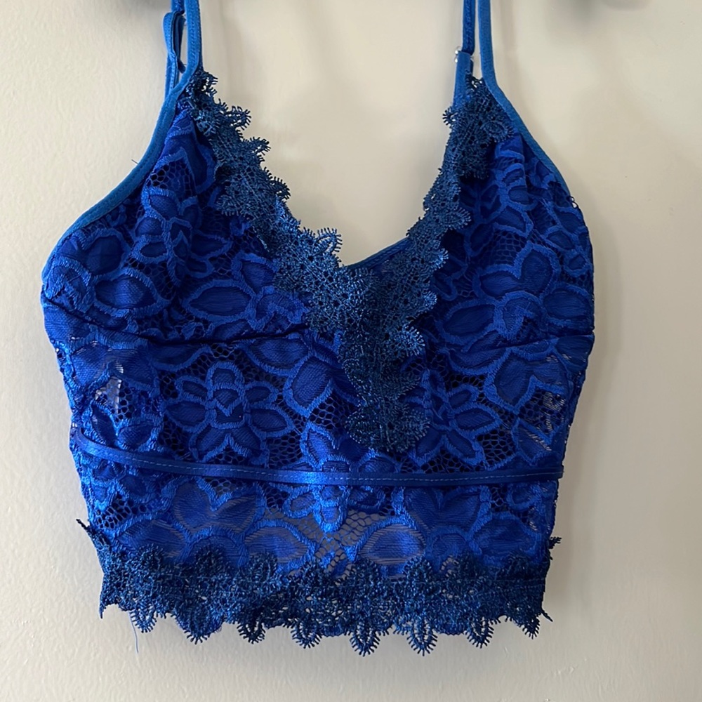 Blue crop top